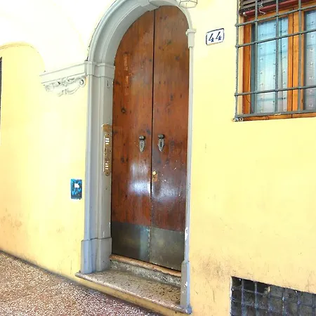 Casa Nel Borgo * بولونيا